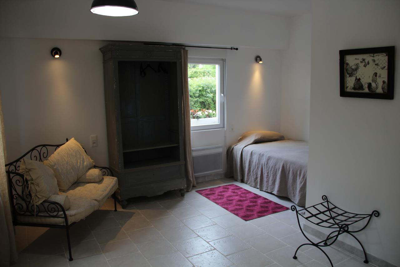 Ferme De La Cacheterie, Bed and Breakfast Fleury-la-Forêt Buitenkant foto